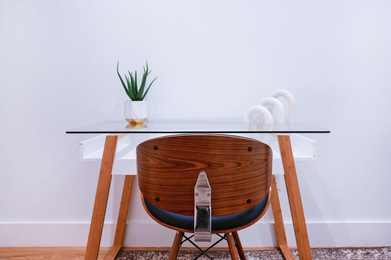 1290-8 New Renovated 2 Bedrooms In Ues