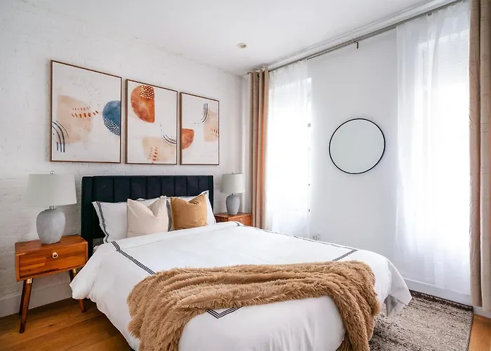 1290-8 New Renovated 2 Bedrooms In Ues