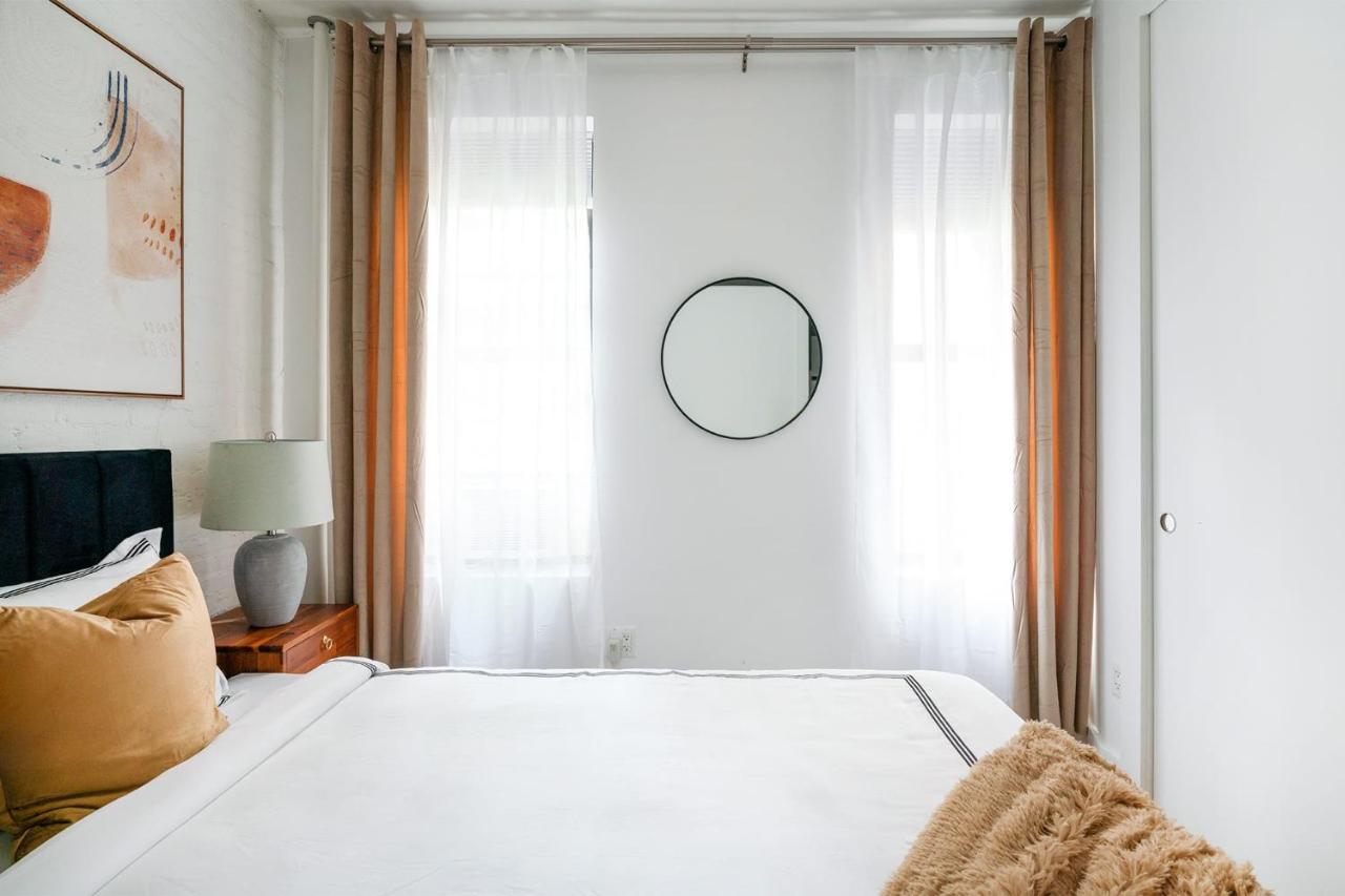 1290-8 New Renovated 2 Bedrooms In Ues Apartment